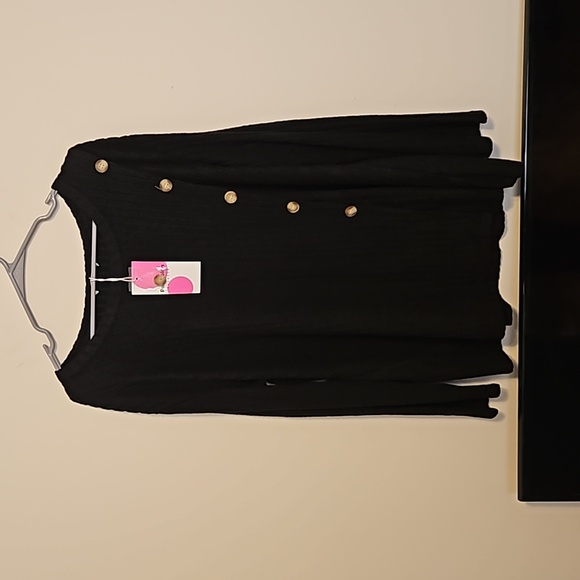 paintcolors Tops - Paintcolors black ribbed asymmetrical button detail tunic top. NWT